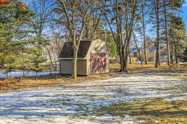 5821 268th Street, Wyoming, MN 55092