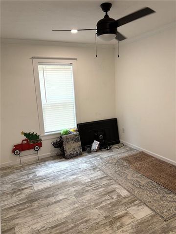 1300 Snow Road N, Semmes, AL 36575