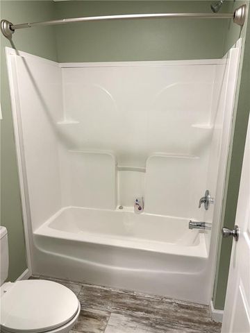 1300 Snow Road N, Semmes, AL 36575