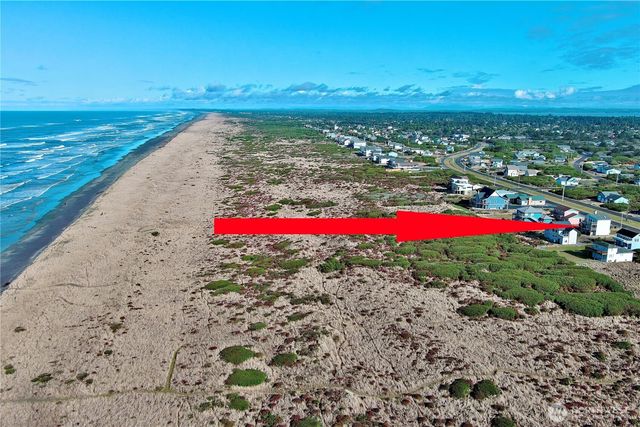 1083 Ocean Shores Boulevard SW, Ocean Shores, WA 98569