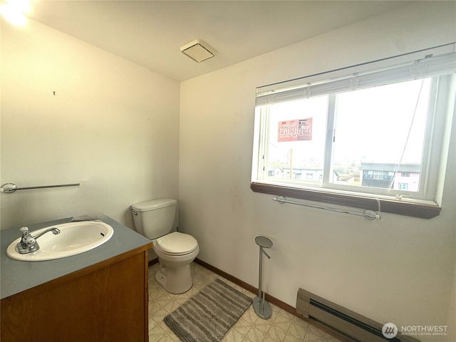 1083 Ocean Shores Boulevard SW, Ocean Shores, WA 98569