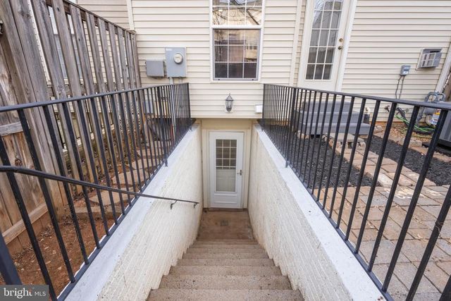 824 PERSIMMON PL, Culpeper, VA 22701