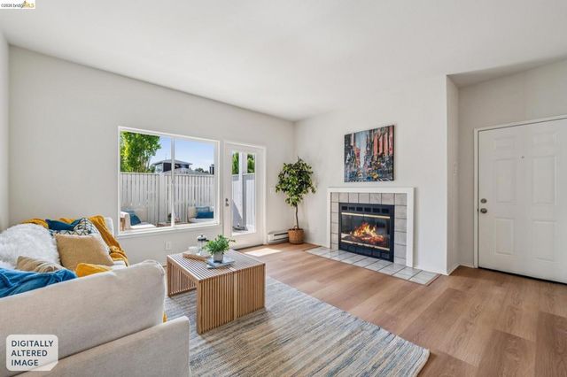 195 Bayside Ct, Richmond, CA 94804