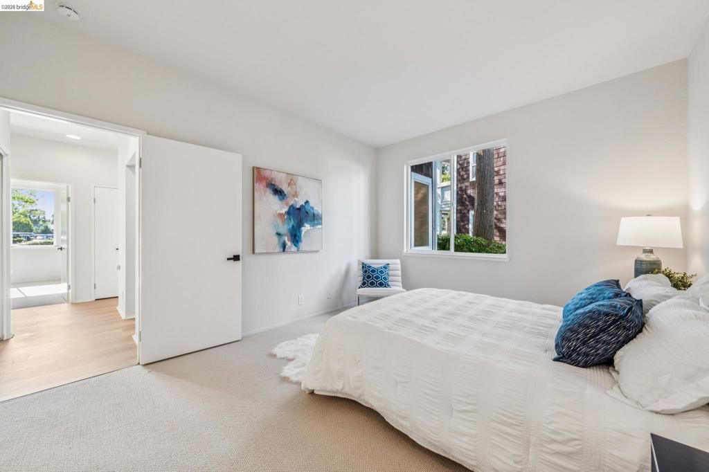 Image 20 of property listing at 195 Bayside Ct, Richmond, CA 94804