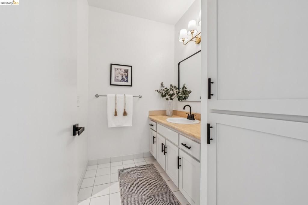 Image 26 of property listing at 195 Bayside Ct, Richmond, CA 94804