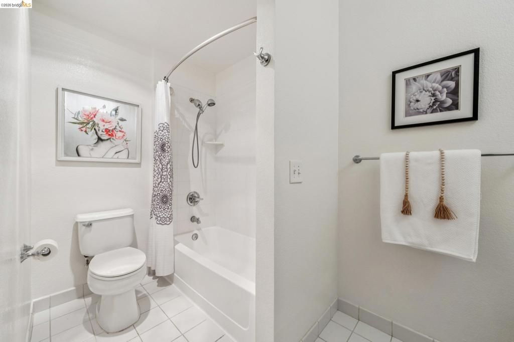 Image 28 of property listing at 195 Bayside Ct, Richmond, CA 94804