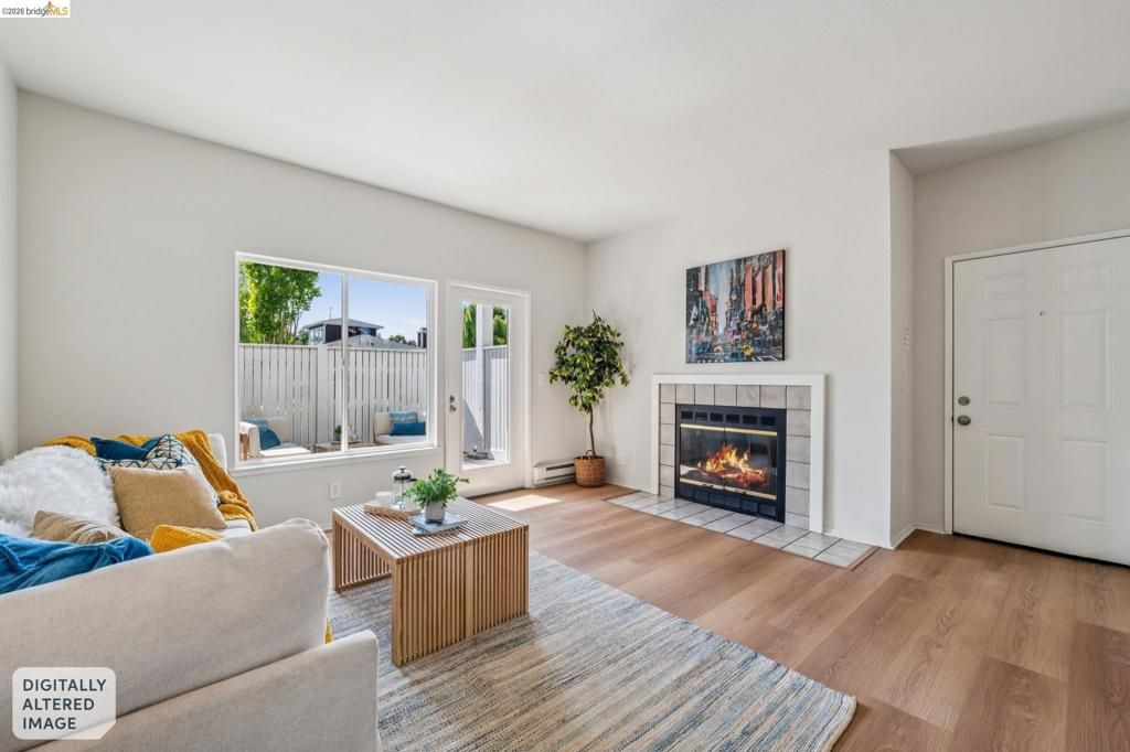 Image 6 of property listing at 195 Bayside Ct, Richmond, CA 94804