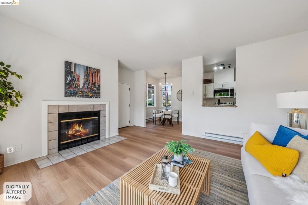 Image 7 of property listing at 195 Bayside Ct, Richmond, CA 94804