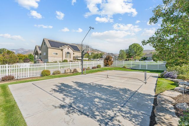 1103 E LONE PEAK LN, Draper, UT 84020