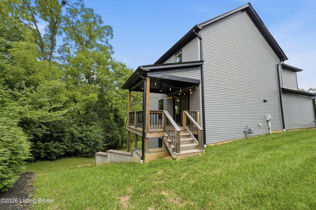 2206 Northgate Ct, La Grange, KY 40031
