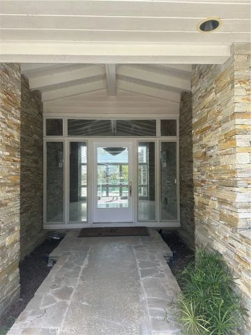 60 Crest Road East, Rolling Hills, CA 90274