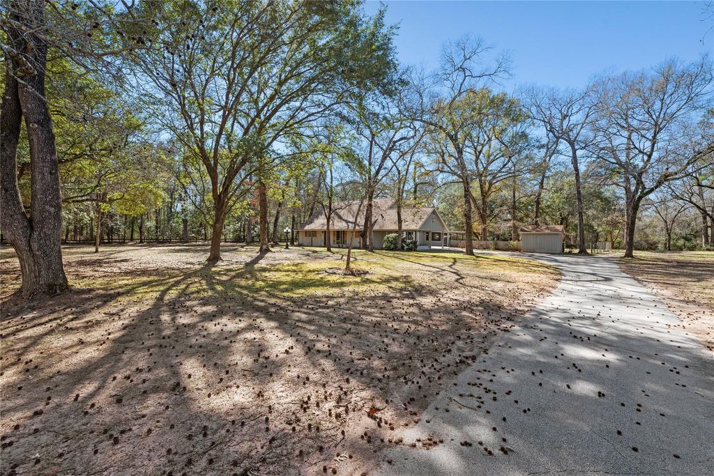 23115 Cardinal Drive, Hockley, TX 77447