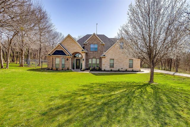 6208 Timberwolfe Lane, Fort Worth, TX 76135