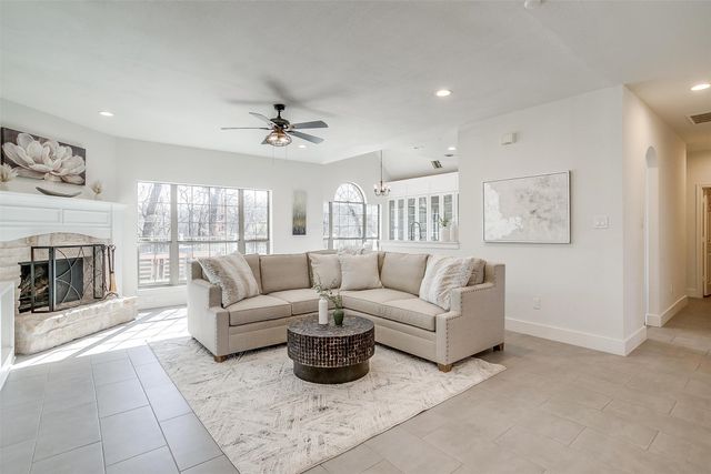 6208 Timberwolfe Lane, Fort Worth, TX 76135