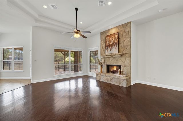 921 Santa Cruz, New Braunfels, TX 78132