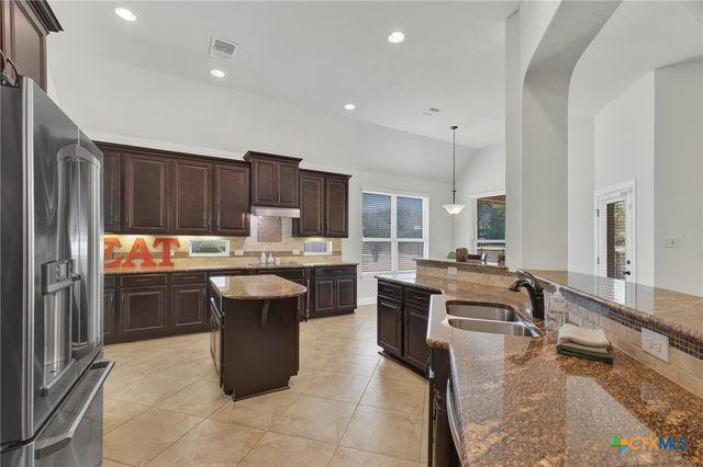 921 Santa Cruz, New Braunfels, TX 78132