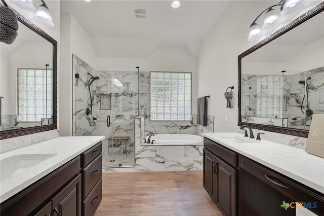 921 Santa Cruz, New Braunfels, TX 78132