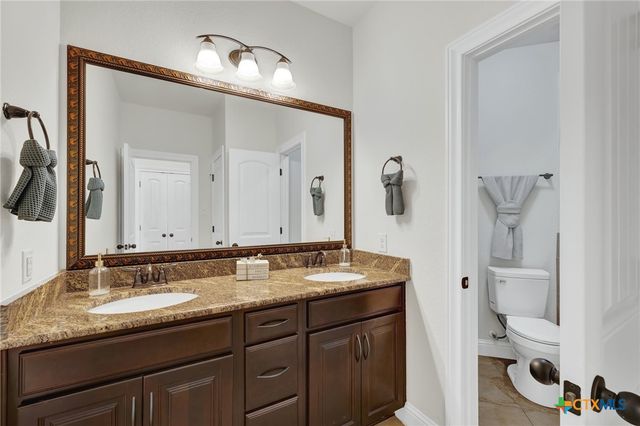 921 Santa Cruz, New Braunfels, TX 78132