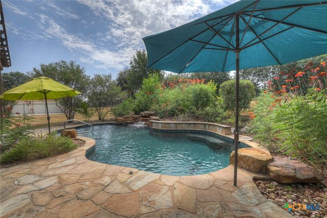 921 Santa Cruz, New Braunfels, TX 78132