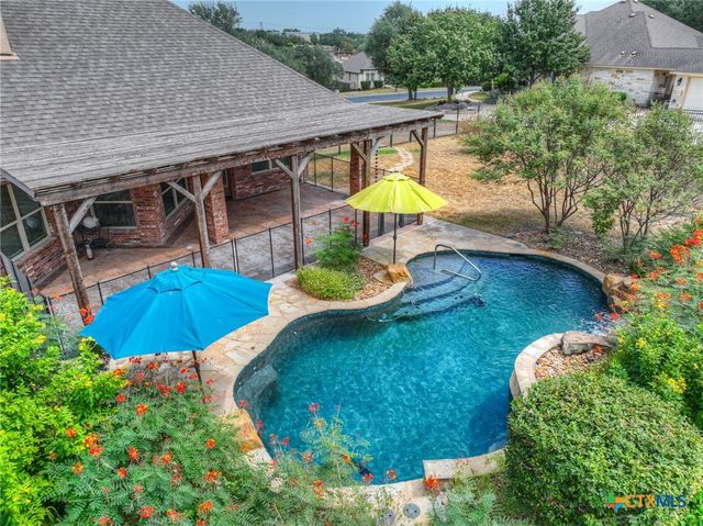 921 Santa Cruz, New Braunfels, TX 78132