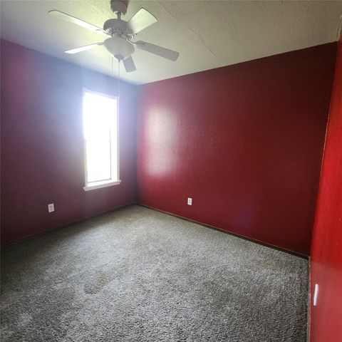 2413 7th Street, Prague, OK 74864