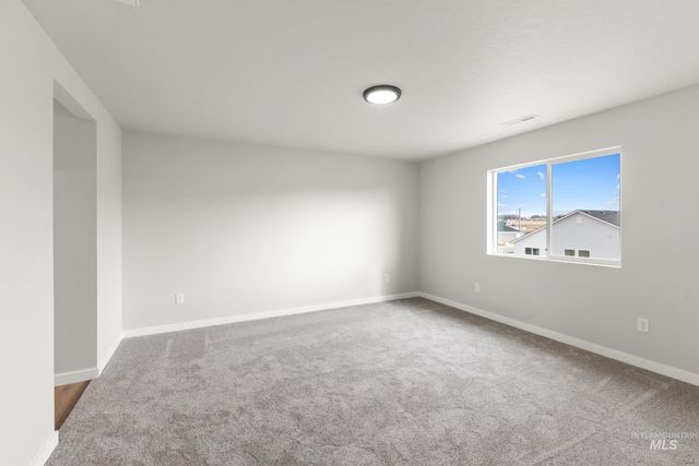 461 Waverly Ave, Middleton, ID 83644