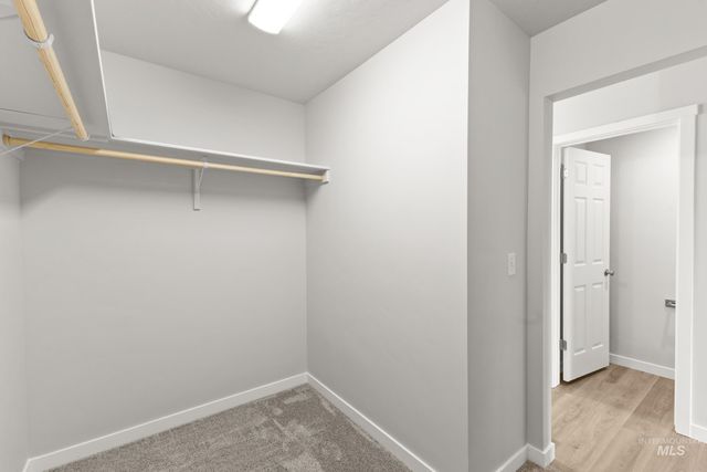 461 Waverly Ave, Middleton, ID 83644