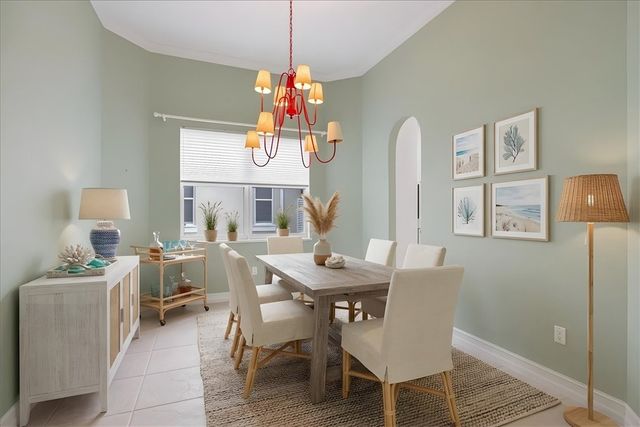 9049 Englewood Court, Vero Beach, FL 32963