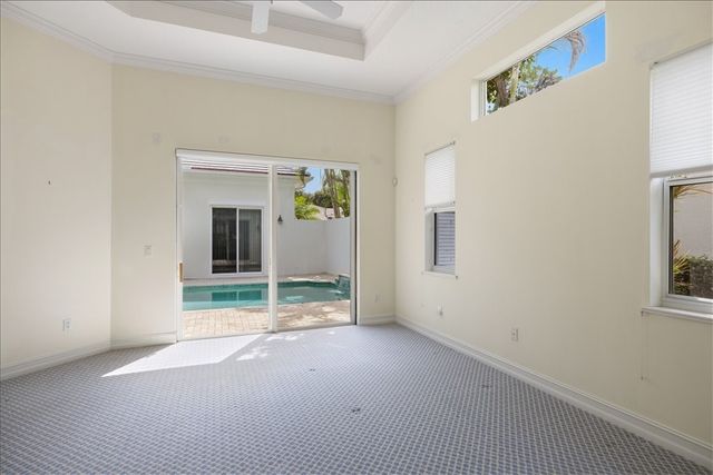 9049 Englewood Court, Vero Beach, FL 32963