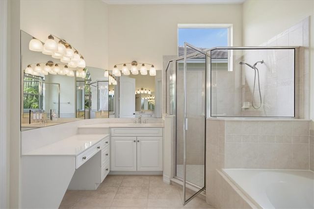 9049 Englewood Court, Vero Beach, FL 32963