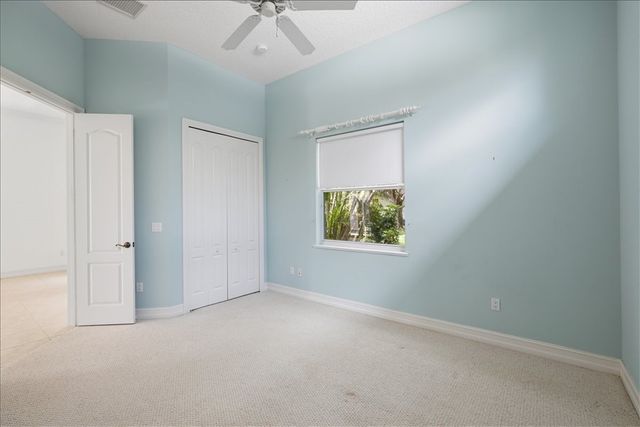 9049 Englewood Court, Vero Beach, FL 32963