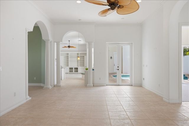 9049 Englewood Court, Vero Beach, FL 32963