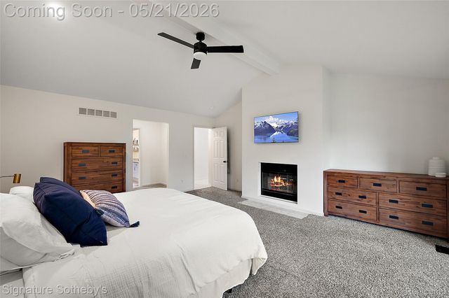 42280 Locklin Drive, Sterling Heights, MI 48314
