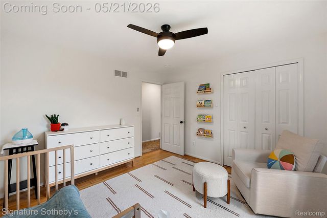 42280 Locklin Drive, Sterling Heights, MI 48314