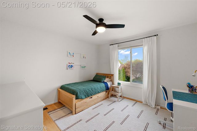 42280 Locklin Drive, Sterling Heights, MI 48314