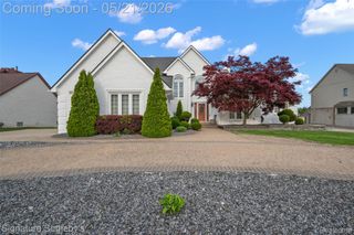 42280 Locklin Drive, Sterling Heights, MI 48314