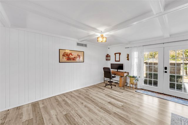 6119 Bandera Avenue A, Dallas, TX 75225