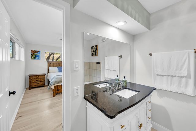 6119 Bandera Avenue A, Dallas, TX 75225