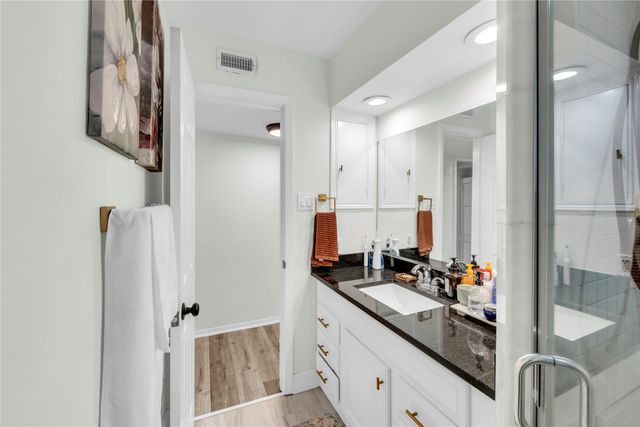 6119 Bandera Avenue A, Dallas, TX 75225