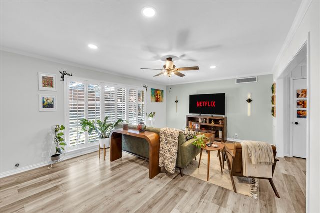 6119 Bandera Avenue A, Dallas, TX 75225