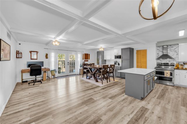 6119 Bandera Avenue A, Dallas, TX 75225