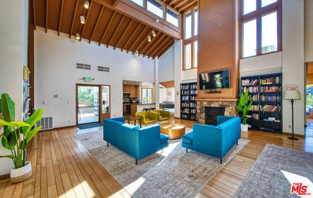8207 Summertime Lane, Culver City, CA 90230
