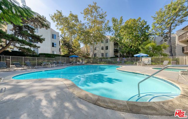 8207 Summertime Lane, Culver City, CA 90230