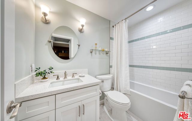 8207 Summertime Lane, Culver City, CA 90230