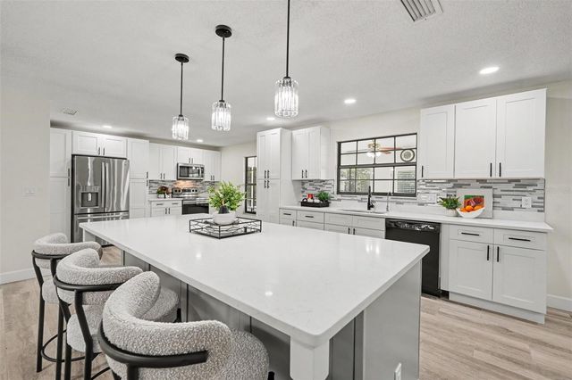 1015 HASTINGS COURT, Lutz, FL 33548