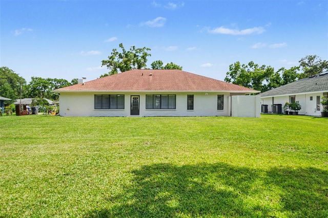 1015 HASTINGS COURT, Lutz, FL 33548