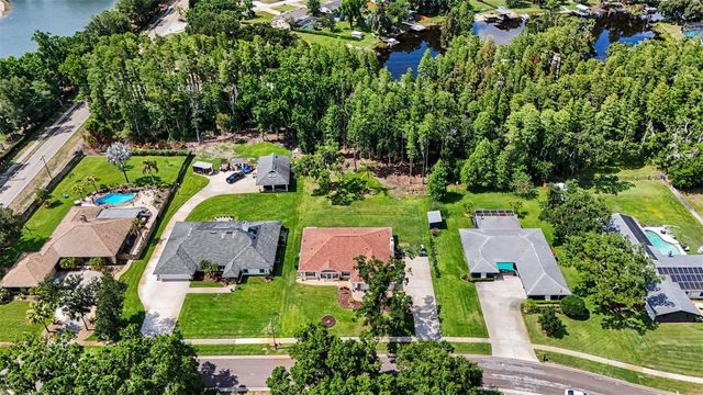 1015 HASTINGS COURT, Lutz, FL 33548