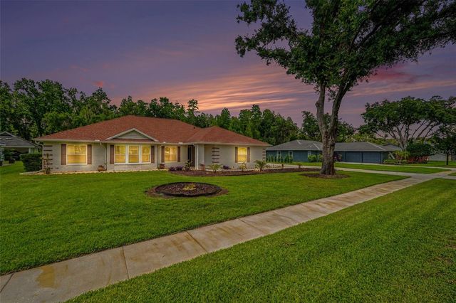 1015 HASTINGS COURT, Lutz, FL 33548