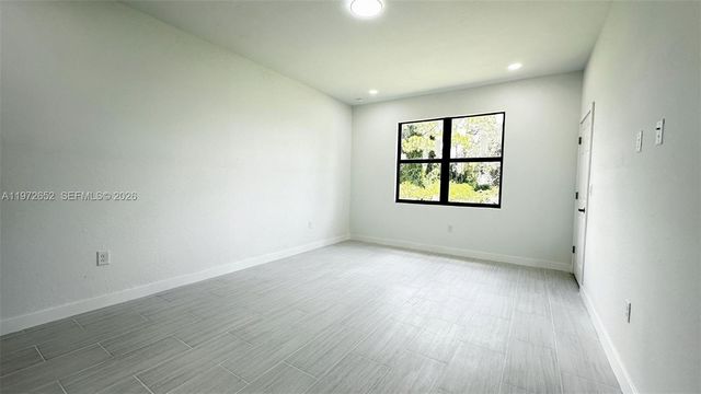 2615 68th st w, Lehigh Acres, FL 33971