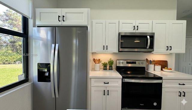 2615 68th st w, Lehigh Acres, FL 33971